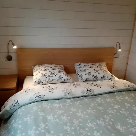 La Roulotte Julyana Chalet